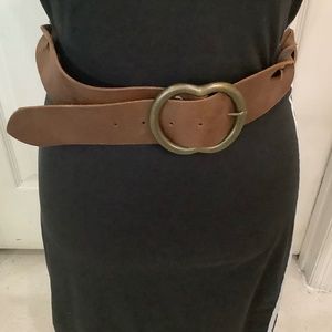 Vintage Candies brown leather belt with Braided detail.